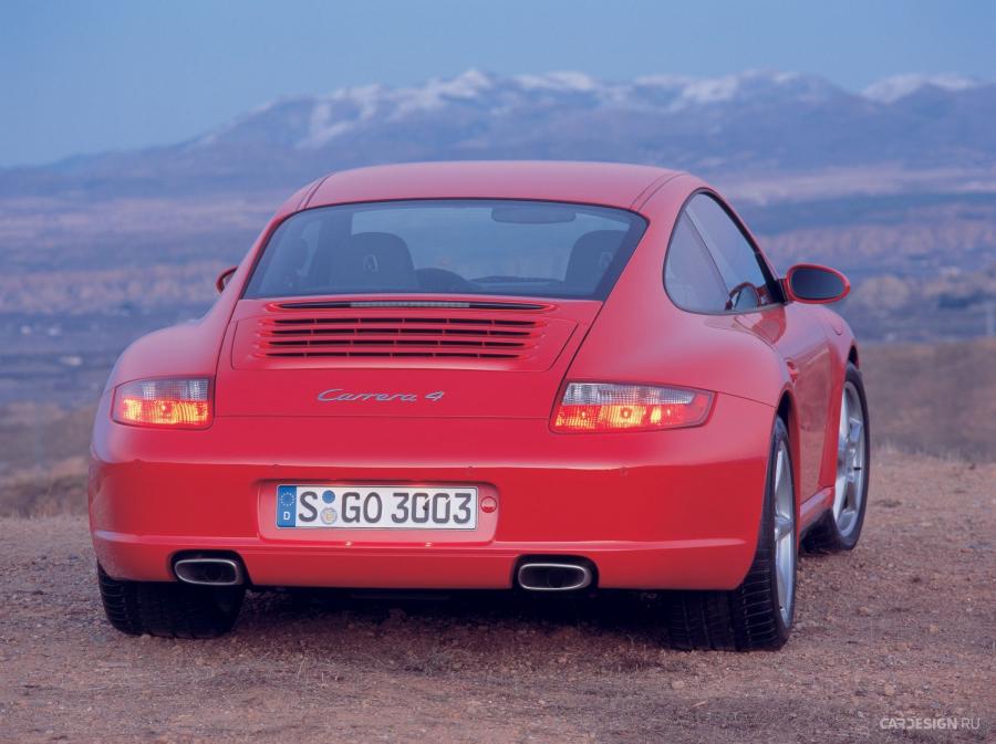  Porsche 911 Carrera 4 2005 года  (фото 4 из 18)
